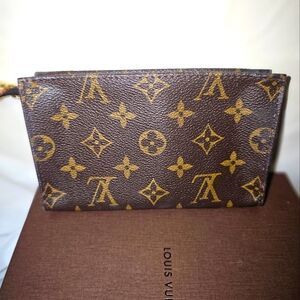 Authentic Louis Vuitton Pm Bucket Pouch